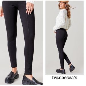 🍁New Francesca’s Chellie Black Ponte Leggings